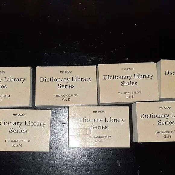 New 800pcs Vintage Mini Dictionary Scrapbook Paper Craft Paper for Junk Journals - Picture 8 of 9